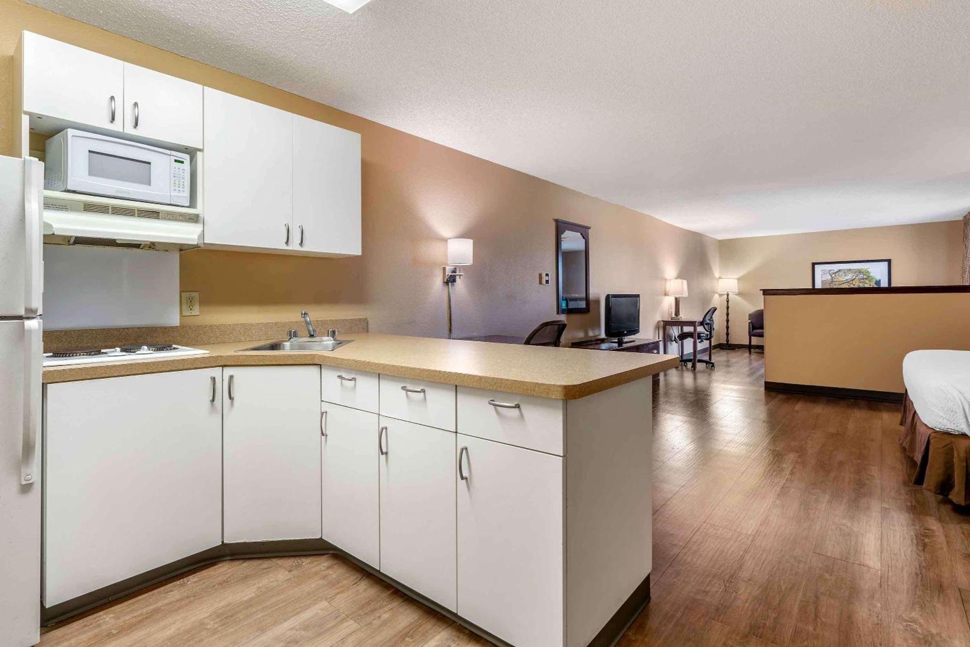 Extended Stay America Suites - Sacramento - Уэст-Сакраменто Экстерьер фото